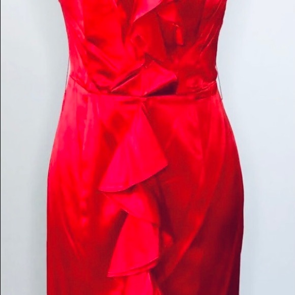 EXPRESS RED STRAPLESS DRESS SILK WITH RUFFLE DETAILS.SIZE 12 - Picture 4 of 9